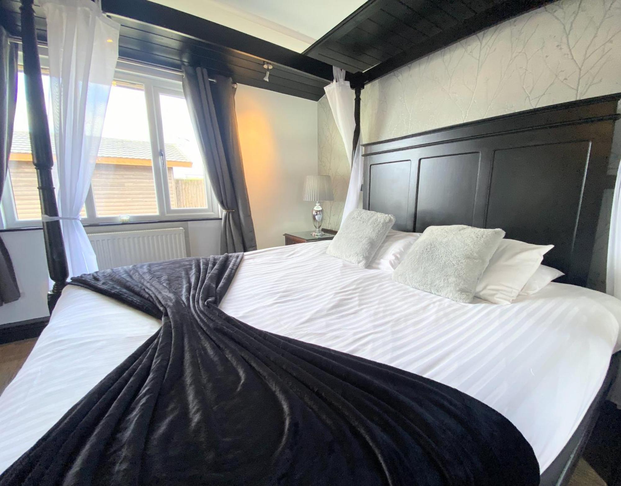 Vila Ochil 9 With Private Hot Tub - Fife - Loch Leven - Lomond Hills - Pet Friendly Kelty Exteriér fotografie